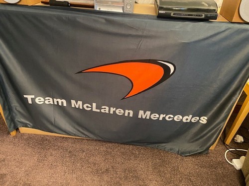 Mclaren flag used - mclaren, f1